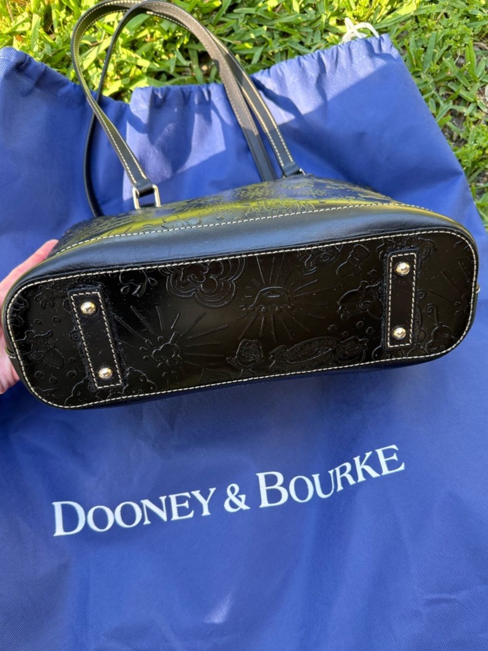 DOONEY & BOURKE WDW DISNEY TOTE PURSE SHOULDER BAG BLACK GOLD - Picture 6 of 16